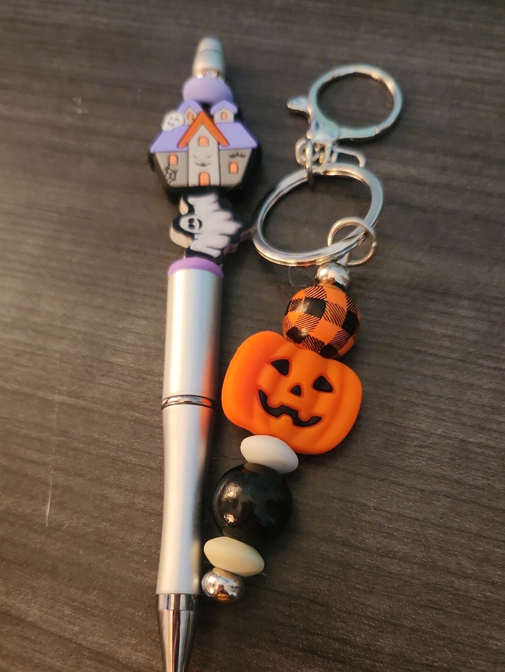 Halloween Haunted House Beaded Pen And Pumpkin Beaded Keychain